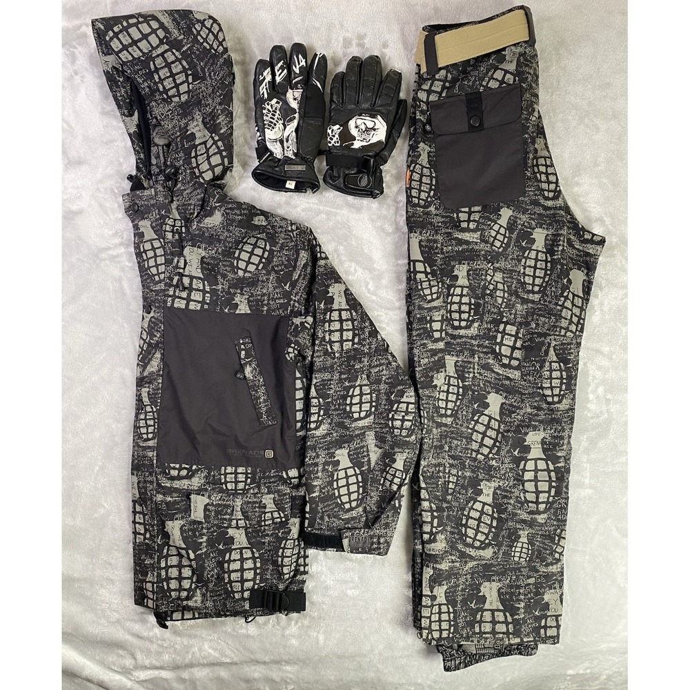 Grenade Snowboard Suit Men Medium Black Grey Fatigue Project Jacket Pants Gloves